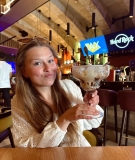 Dezertik-v-HardRock-cafe